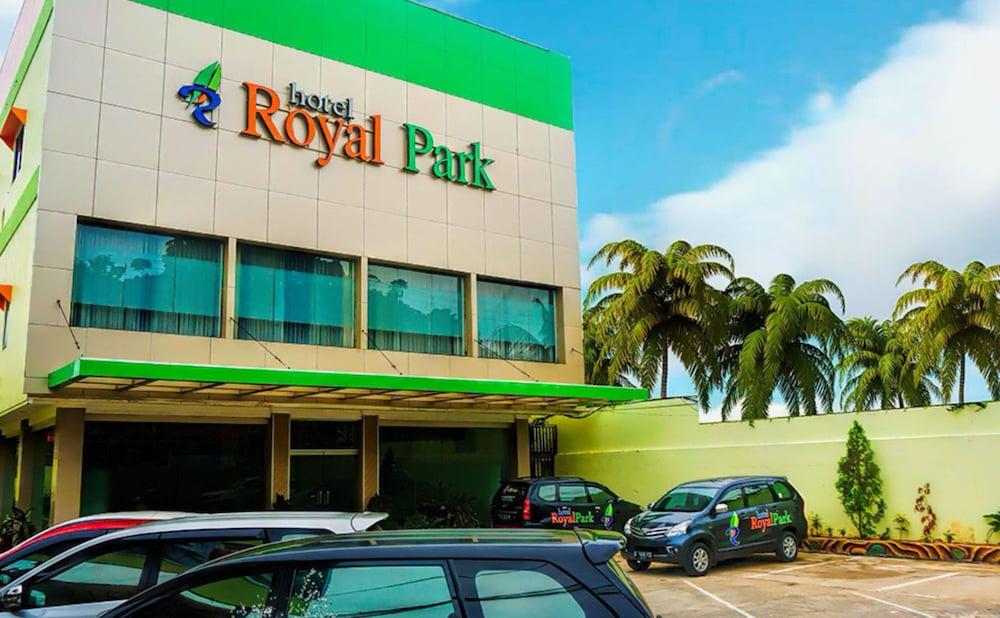 Royal Park Hotel Samarinda Ngoại thất bức ảnh