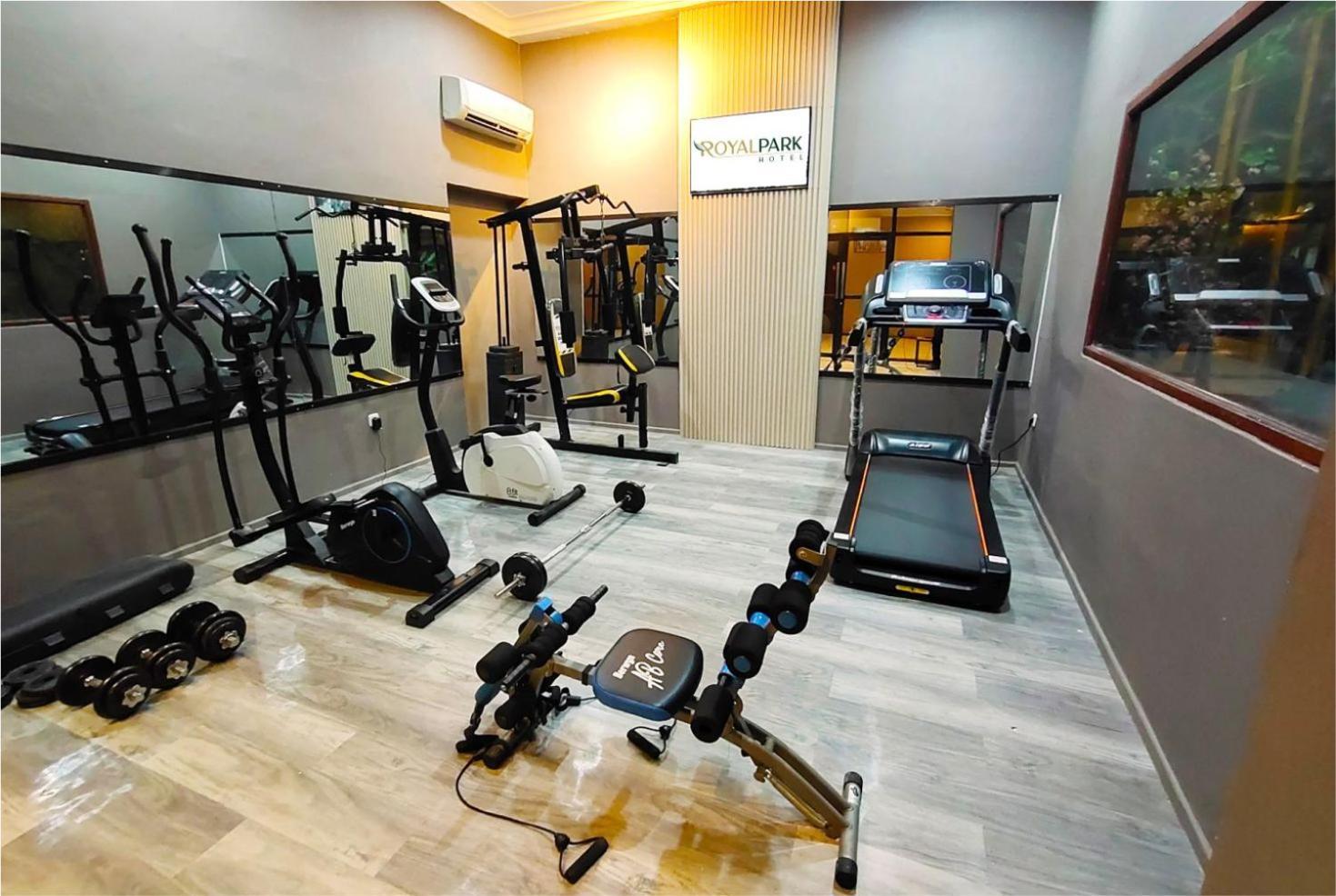 Royal Park Hotel Samarinda Ngoại thất bức ảnh