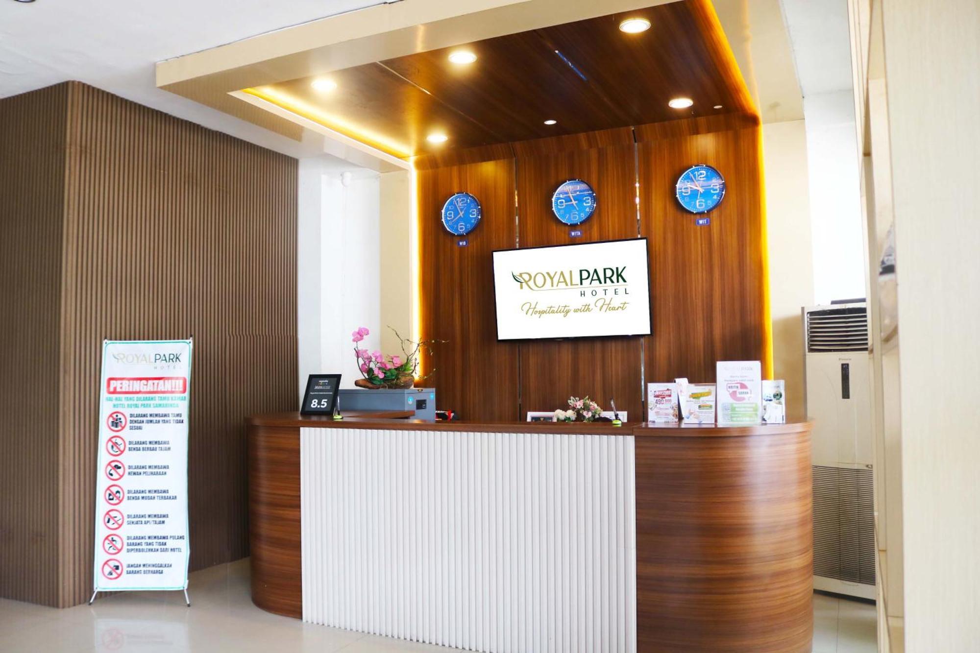 Royal Park Hotel Samarinda Ngoại thất bức ảnh