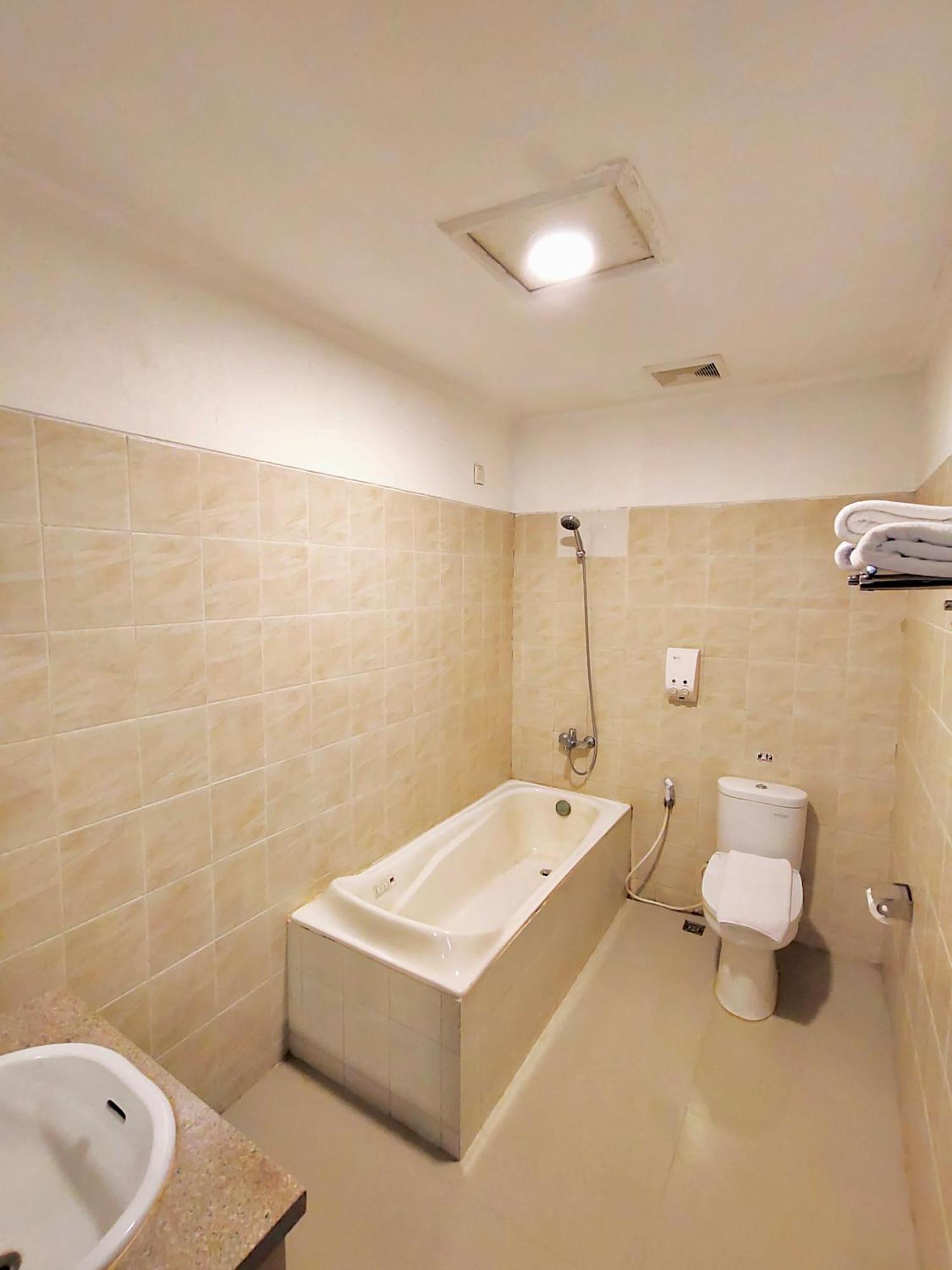 Royal Park Hotel Samarinda Ngoại thất bức ảnh
